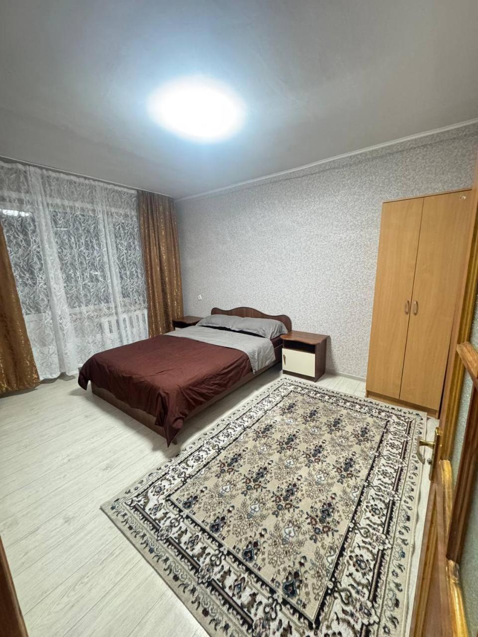 2 ком кв в центре маг айналайын Apartment